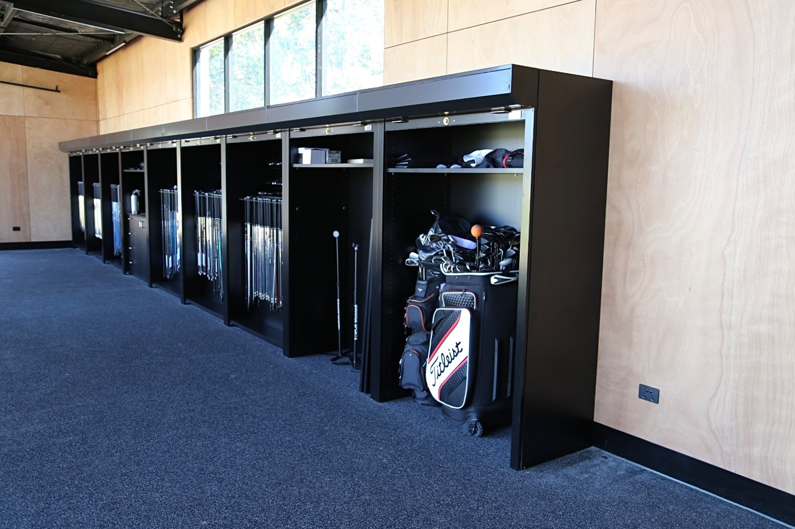 Custom club fitting area at The Performance Lab